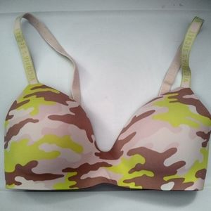 Victoria's Secret Camo Lightly Lined Wireless Bra 34D